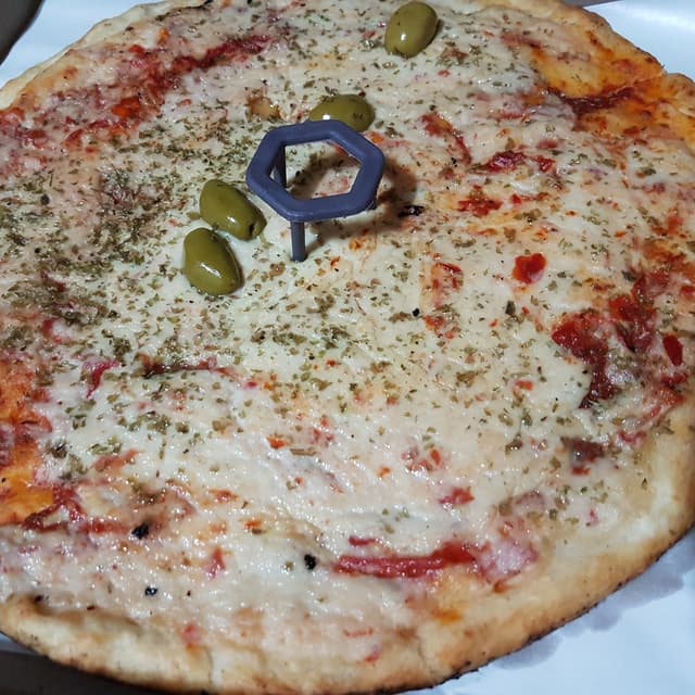 菜肴“Pizza muzarella”的照片