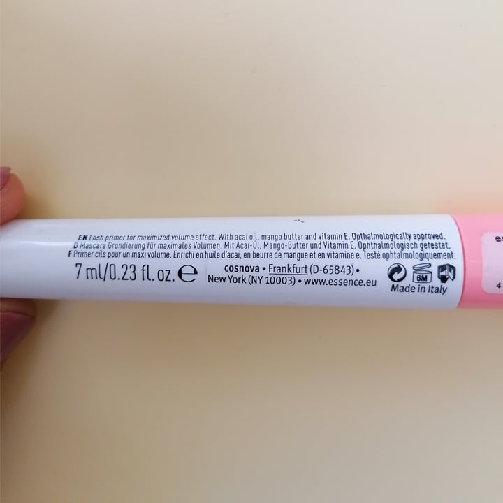 photo of Essence  Volume booster lash primer shared by @giadacstllcc on  16 Apr 2022 - review