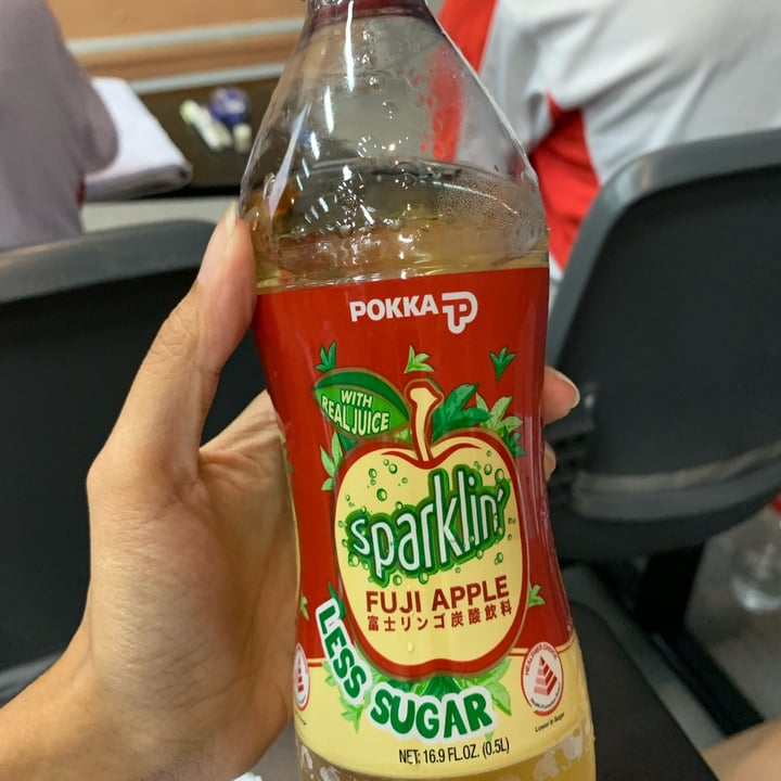 photo of Pokka Sparkling Fuji Apple shared by @emmakong on  23 Mar 2022 - review