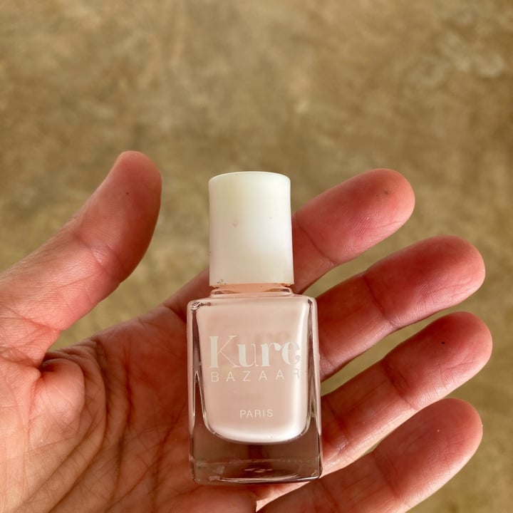 review photo of Kure Bazaar smalto per unghie colore rose milk shared by @manumanu on 30 Jun 2022 - review