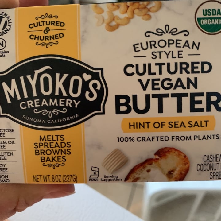 photo of Miyoko's Creamery European Style Cultured Vegan Butter Hint of Sea Salt shared by @gwenie11 on  20 Aug 2021 - review