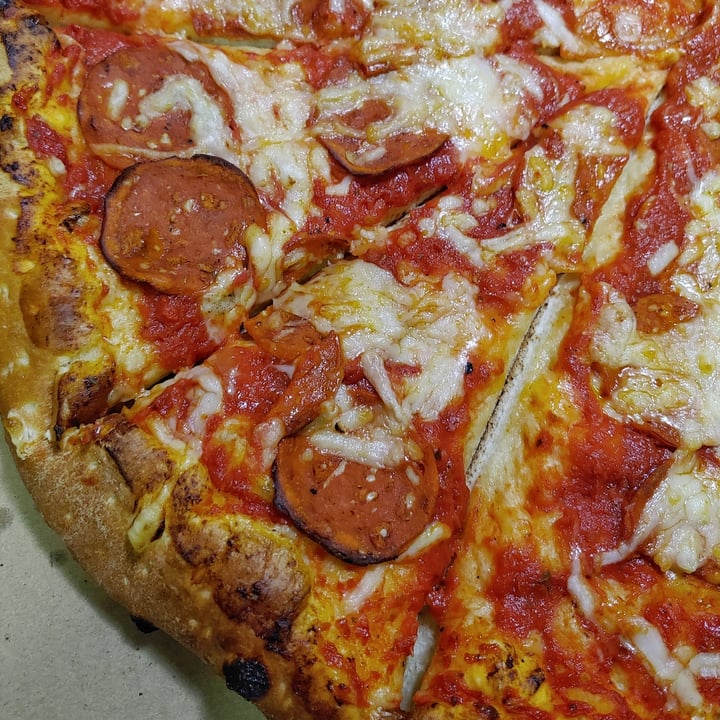photo of Rudy's Gourmet Pizza Vegan pepperoni pizza shared by @treenuh on  18 Jan 2021 - review