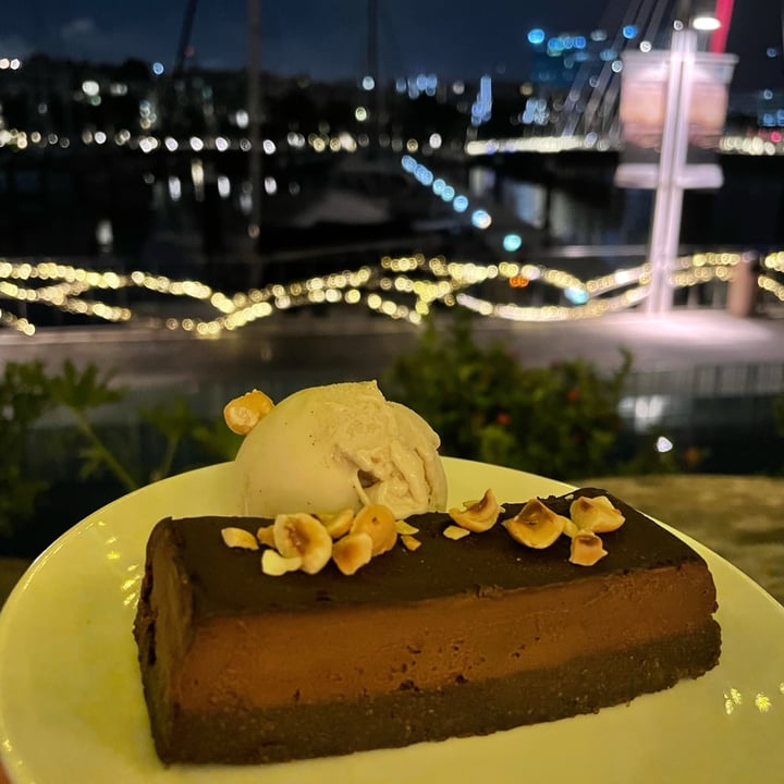review photo of Bayswater Kitchen Hazelnut praline tart shared by @lahari on 08 Nov 2021 - review