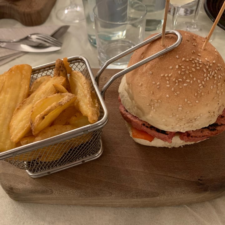 photo of Cheers - Bistrot Superga Burger "Il Delicato" shared by @donag on  11 Nov 2022 - review