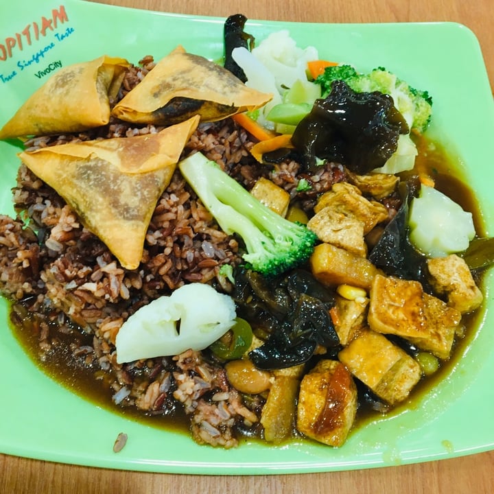 photo of eVeg Vegetarian Mixed Vegetable Rice shared by @herbimetal on  11 Jan 2020 - review