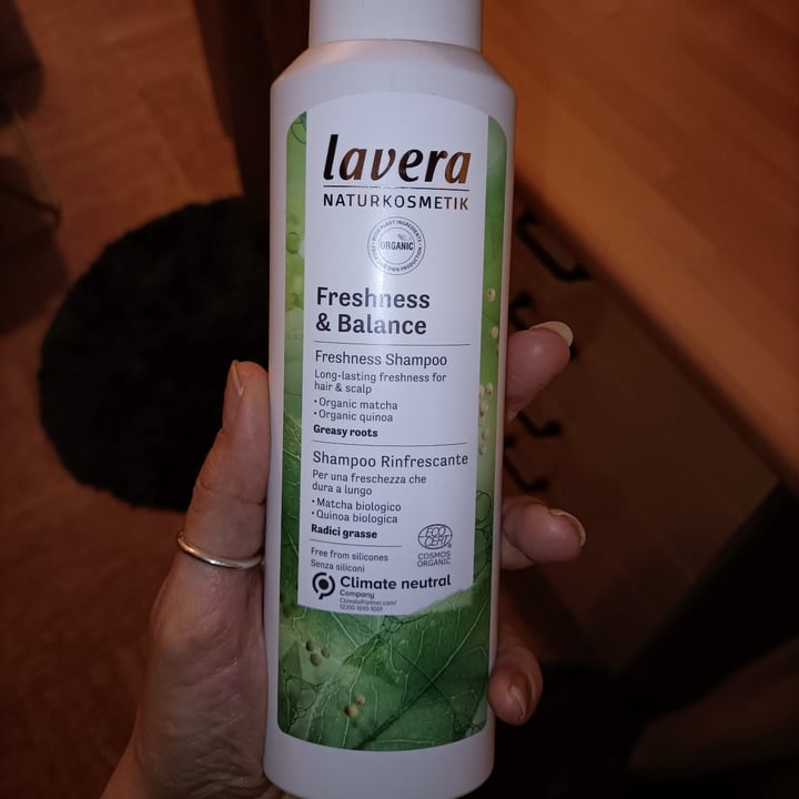 photo of Lavera Naturkosmetik Shampoo Rinfrescante shared by @skimo80 on  16 Apr 2022 - review