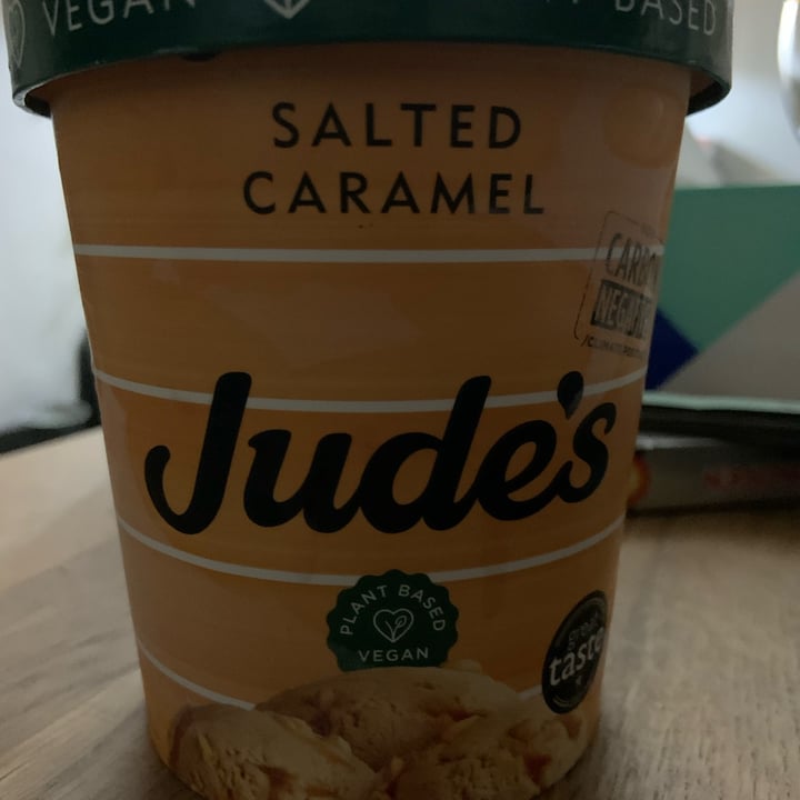 review photo of Jude’s Vegan Salted Caramel Ice Cream Tub shared by @sarahlynne on 22 Nov 2022 - review