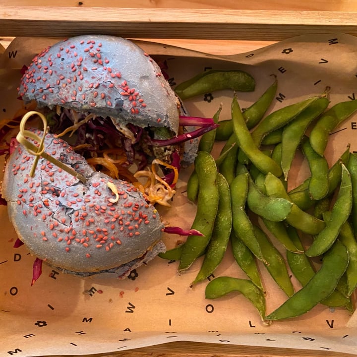 review photo of Flower Burger I Puffi Limited Edition shared by @cofiasocco on 26 Apr 2022 - review