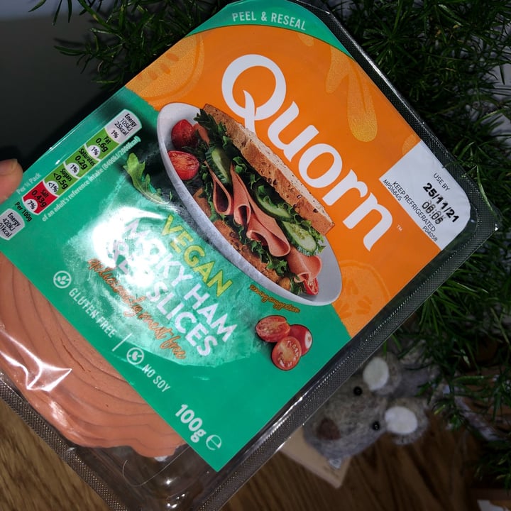 photo of Quorn Smoky Ham Free Slices shared by @annaleitner on  21 Oct 2021 - review