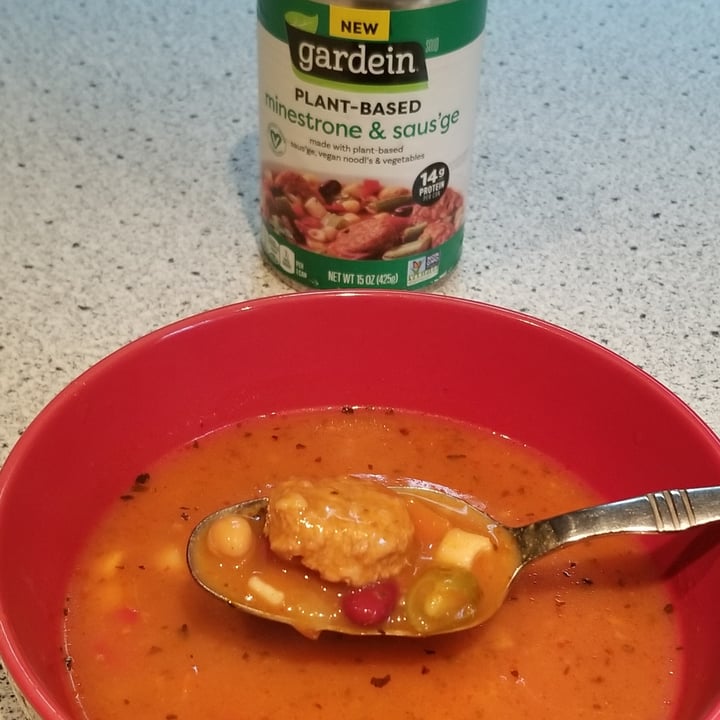 photo of Gardein Minestrone & Saus’ge Soup shared by @veganonvanisle on  17 Nov 2020 - review