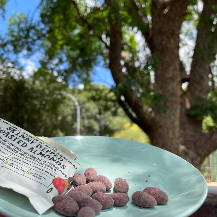 photo of Simple Truth Skinny dipped roasted almonds - raspberry flavoured shared by @jeanne-marie on  25 Nov 2021 - review