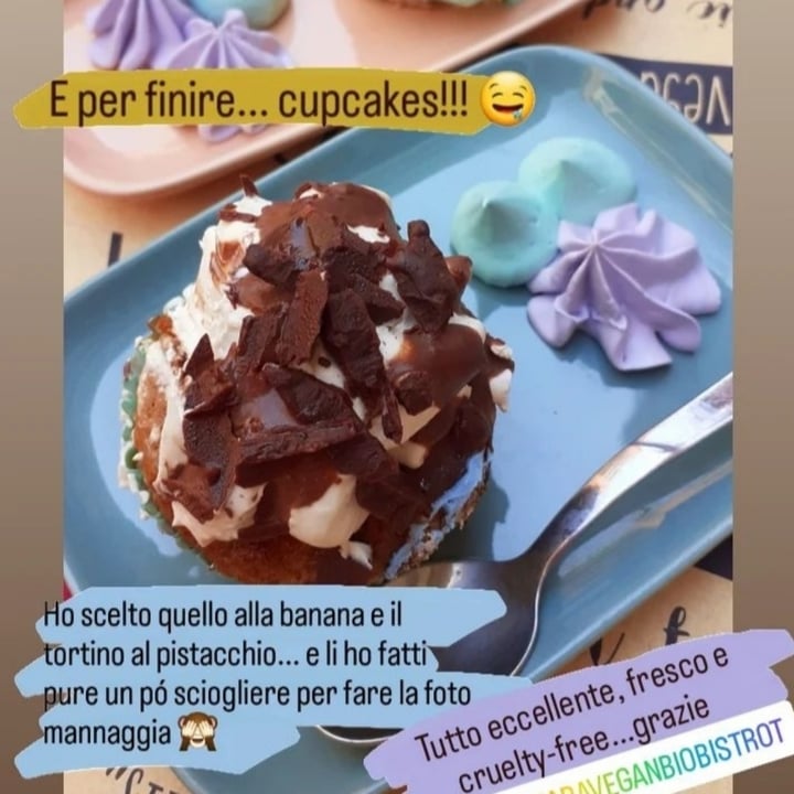 photo of Dulcamara Vegan Bakery & Bistrot Cupcake Al Farro Integrale Banana, Crema Alla Vaniglia E Scaglie Di Cioccolato shared by @perasperaadastra on  30 Aug 2022 - review