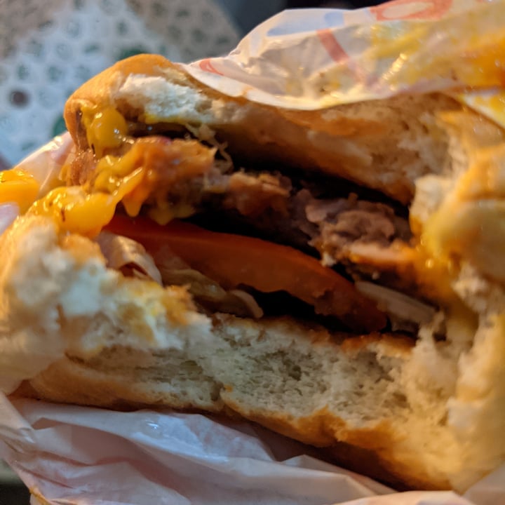 photo of Neat Burger Soho Cheese burger shared by @benzole on  16 Nov 2021 - review