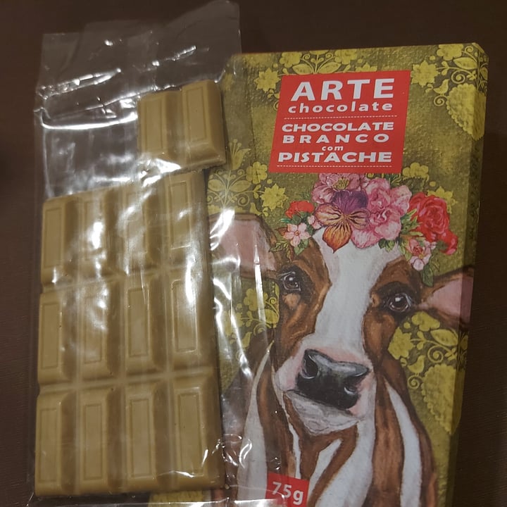 photo of Arte Chocolate Chocolate Branco Com Pistache shared by @thaissaito on  12 Jul 2021 - review