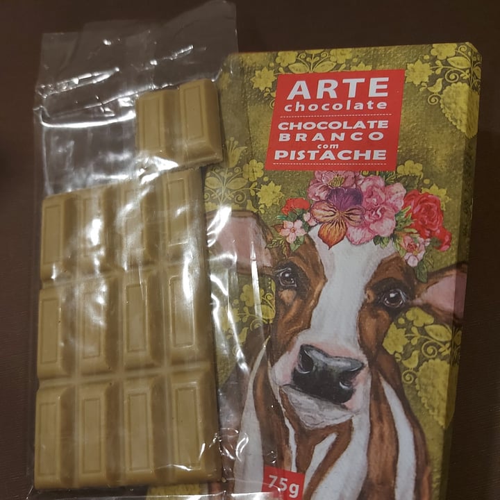 review photo of Arte Chocolate Chocolate Branco Com Pistache shared by @thaissaito on 12 Jul 2021 - review