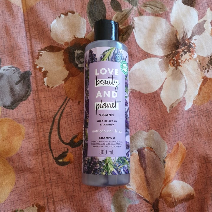 review photo of Love Beauty and Planet Argan Oil & Lavender Shampoo shared by @longjourney on 25 Apr 2022 - review