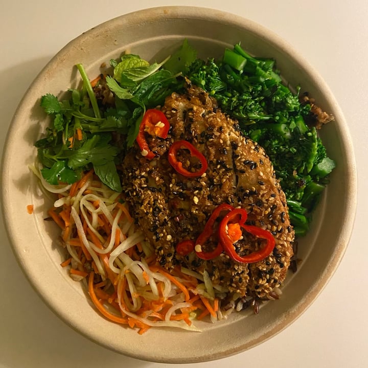 photo of Veggie Grill Far East Bowl shared by @groovyjunebug on  30 Jan 2021 - review