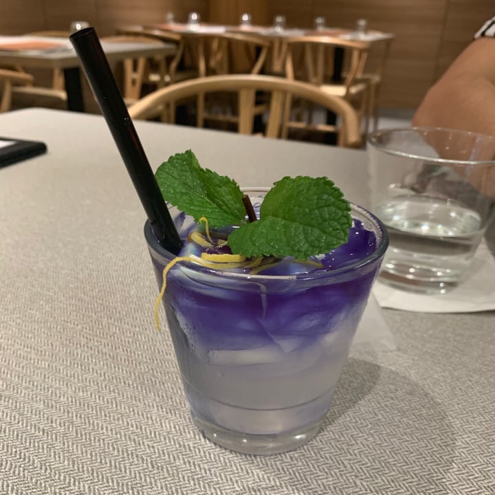 photo of Elemen @ HarbourFront Iced Coconut Mint with Butterfly Pea Flower shared by @tarinemarine on  01 Mar 2021 - review