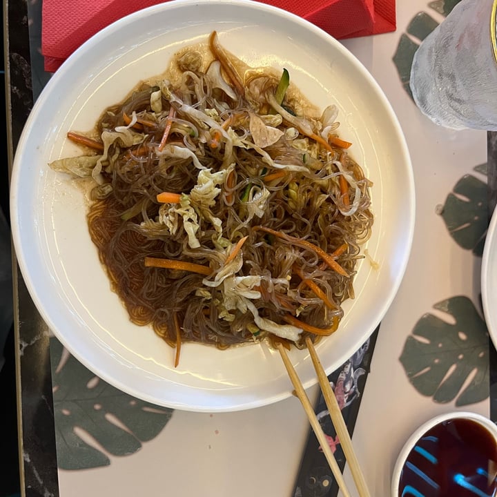 review photo of YUMI SUSHI Sushi Vegano shared by @daisymegs on 01 Nov 2022 - review