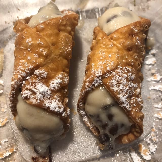 Photo of the dish “Cannolis”