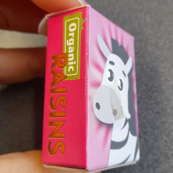 review photo of Hema raisins shared by @carolakiedis on 19 Oct 2022 - review