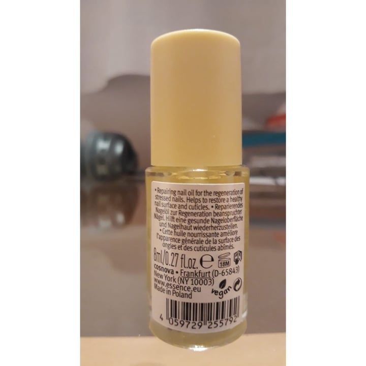 review photo of Essence Cosmetics Repair nail oil shared by @ratica on 25 Jul 2020 - review