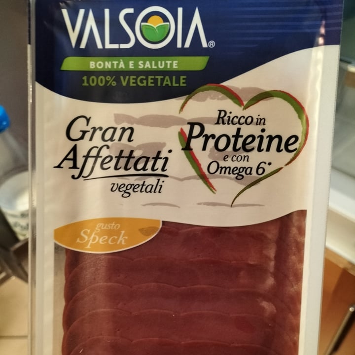 review photo of Valsoia Gran Affettati Vegetali Gusto Speck shared by @elizzaa on 17 Mar 2022 - review