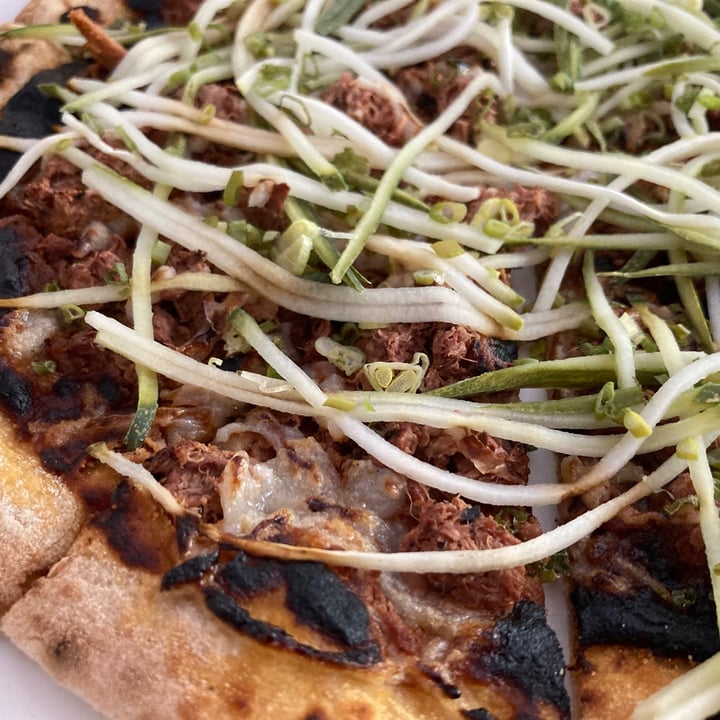 photo of Sunny Slices Peking Jackfruit Pizza shared by @hollya113 on  22 Feb 2021 - review
