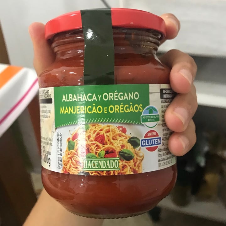 photo of Hacendado Salsa de tomate orégano y albahaca shared by @iamanicevegan on  14 Sep 2021 - review