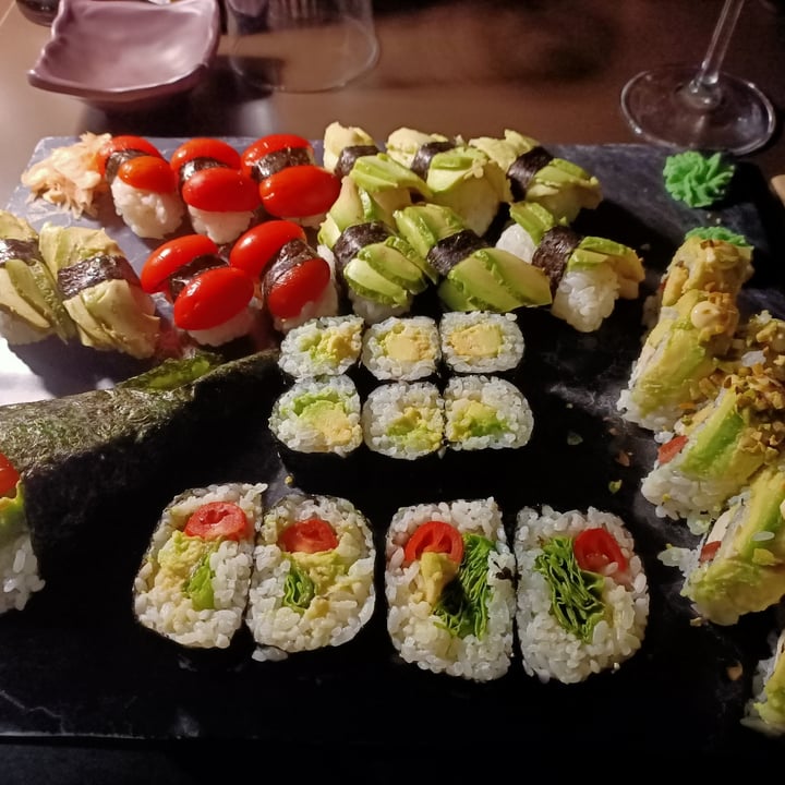 photo of Banshi Sushi Palmanova Vassoio Special Vegan shared by @mirimatt on  01 Nov 2022 - review