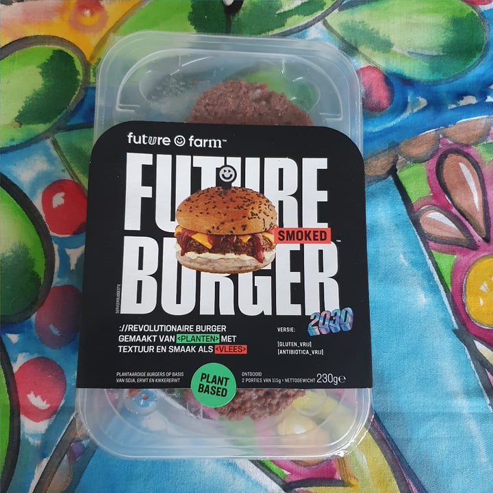 photo of Fazenda Futuro - Future Farm Future Burger Smoked shared by @vegfulness on  18 Apr 2022 - review