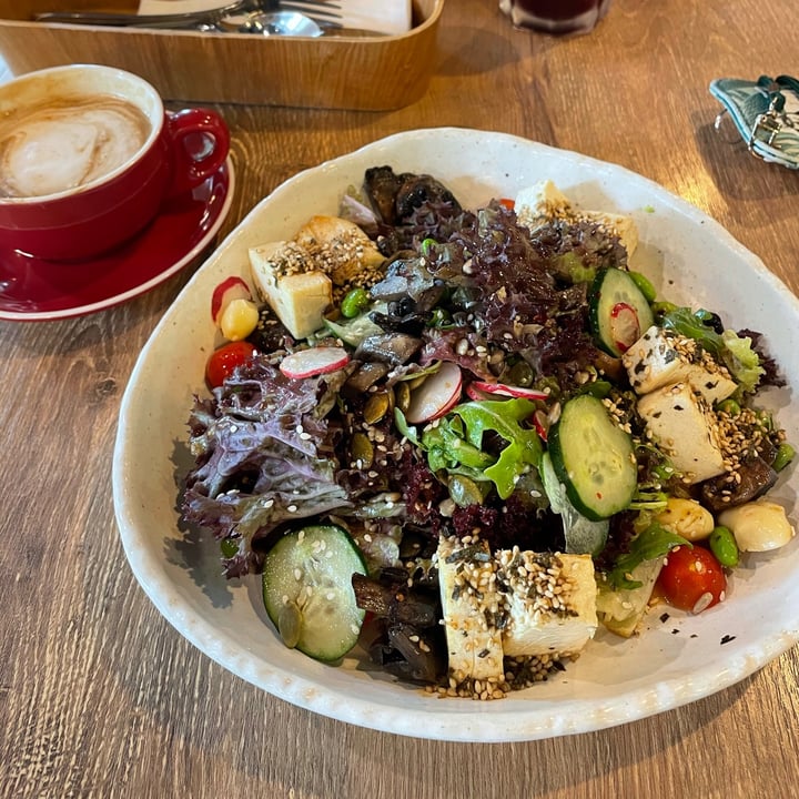 photo of Cedele Bakery Kitchen - Hill V2 Tofu furikake salad shared by @themancvegansg on  08 Jan 2021 - review