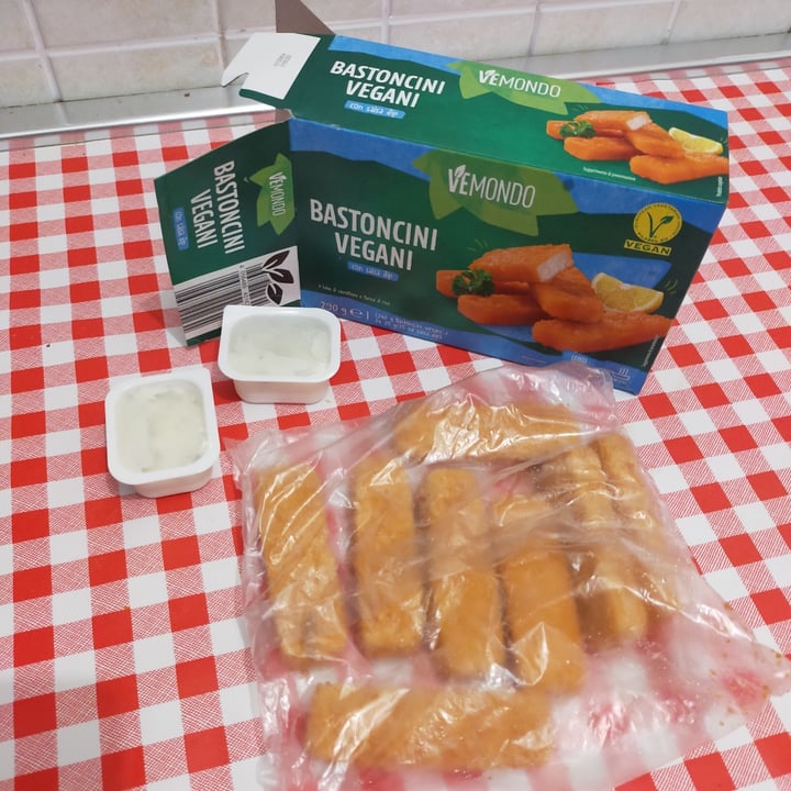 review photo of Vemondo Bastoncini Vegani con Salsa Dip shared by @casamattonella on 02 Apr 2022 - review