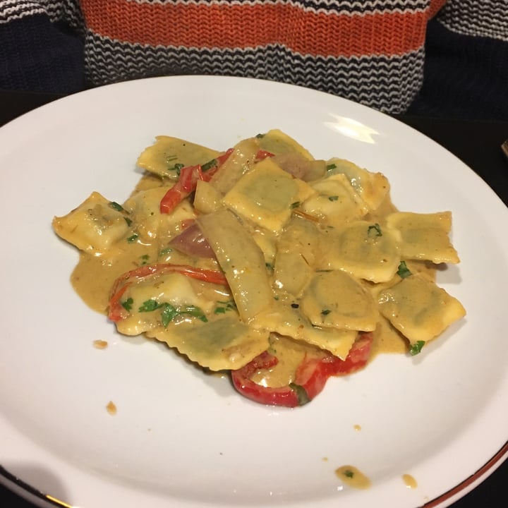 review photo of Guille Veggie ravioles a lo macho shared by @lauchis on 07 May 2022 - review