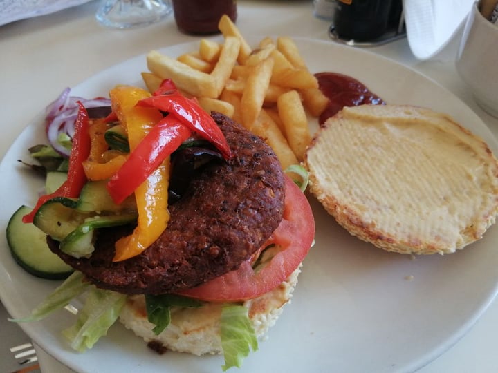 photo of Peregrine Farm Stall Vegan Lentil Burger shared by @nickyv on  05 Jan 2020 - review