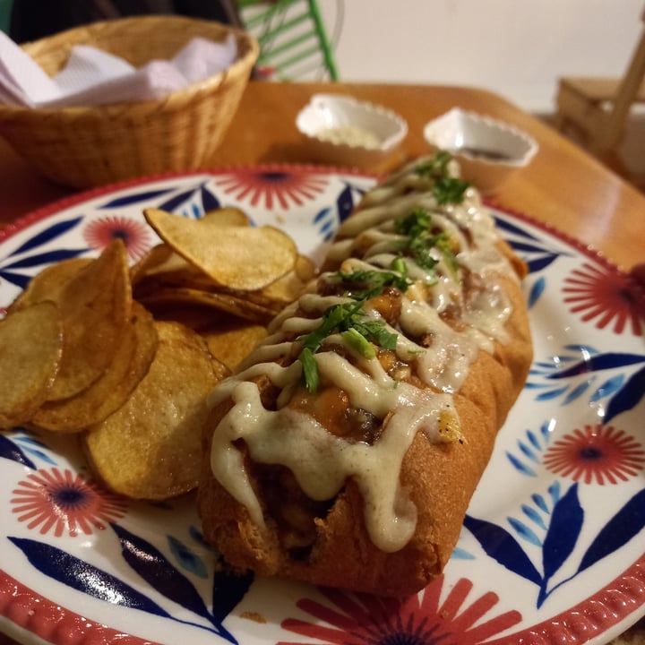 review photo of Madreselva vegano perro criollo shared by @mrpmilo on 01 Jul 2022 - review