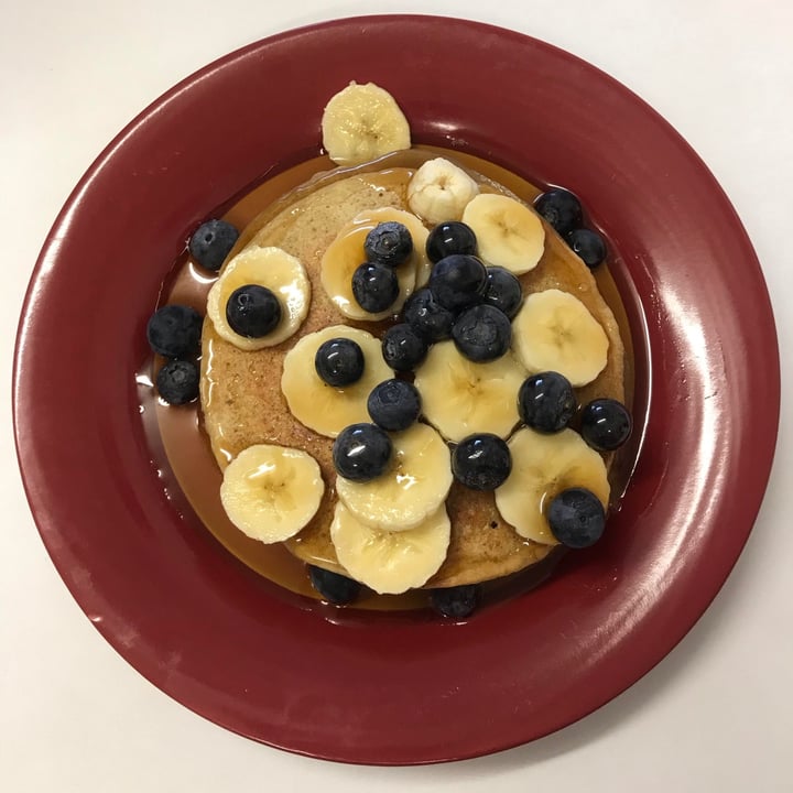 photo of Shakers Dairy Free Blueberry banana pancakes shared by @stellashih on  08 Jul 2020 - review
