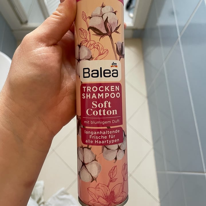 photo of Balea Shampoo secco Soft cotton shared by @soficali on  28 Mar 2022 - review
