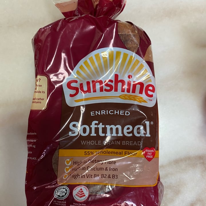 photo of Sunshine Bakeries  Enriched Softmeal® Whole Grain (400g) shared by @piggy-egg on  07 Dec 2021 - review