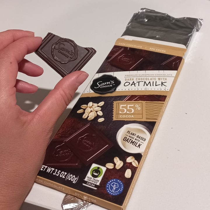 photo of Sam’s Choice Dark Chocolate With Oatmilk shared by @gisegigi on  28 Oct 2022 - review