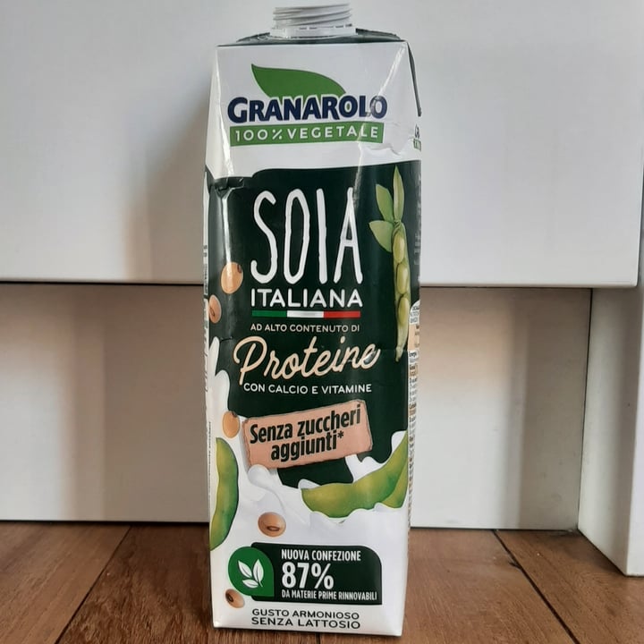 photo of Granarolo Soia Italiana Ad alto Contenuto Di Proteine Con Calcio E Vitamine shared by @caterinag on  07 Jul 2022 - review