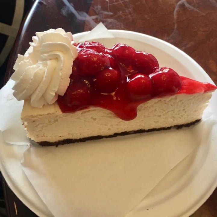 photo of Vegan Danish Bakery cherry cheesecake shared by @luana92 on  13 Jun 2022 - review