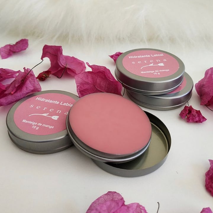 review photo of Serena essencial Hidratante Labial Natural Artesanal Vegano shared by @larissaleme on 06 Aug 2022 - review