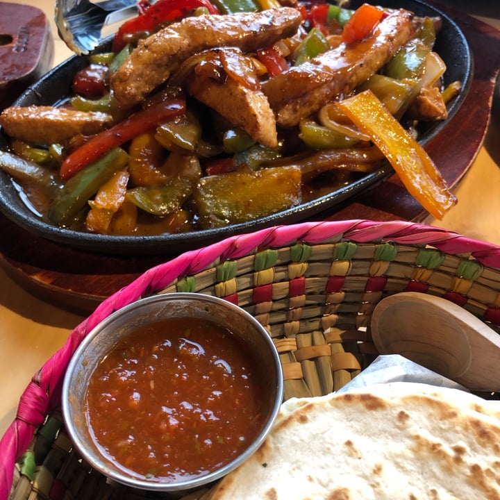 photo of Mexhico Restaurant Ch'kn fajitas shared by @ethicalehme on  25 Oct 2021 - review