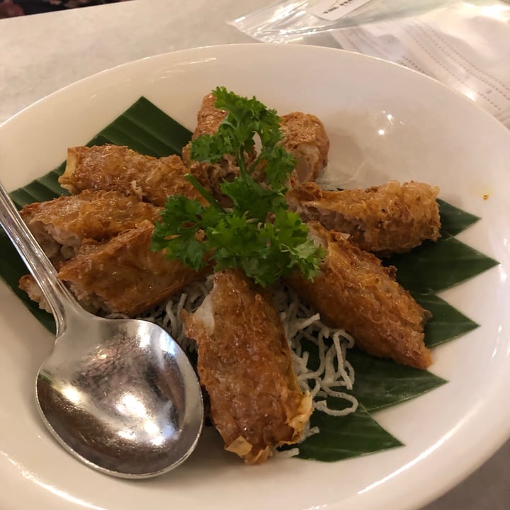 photo of The Peranakan Restaurant Singapore Omnipork Ngoh Hiang shared by @meltingpotatoes on  05 Nov 2021 - review