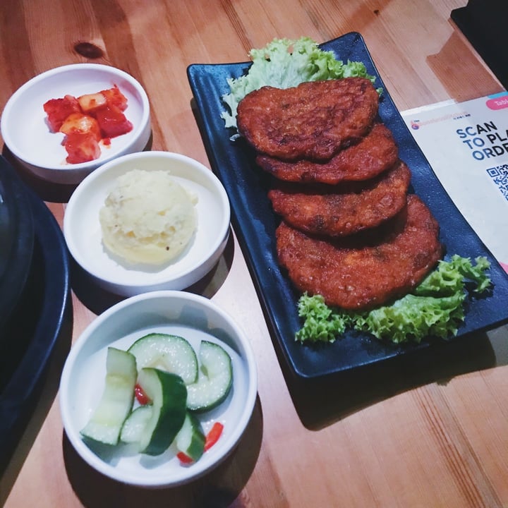 photo of The Boneless Kitchen Kimchi Jeon (Kimchi Pancake) shared by @mariaubergine on  29 Aug 2020 - review