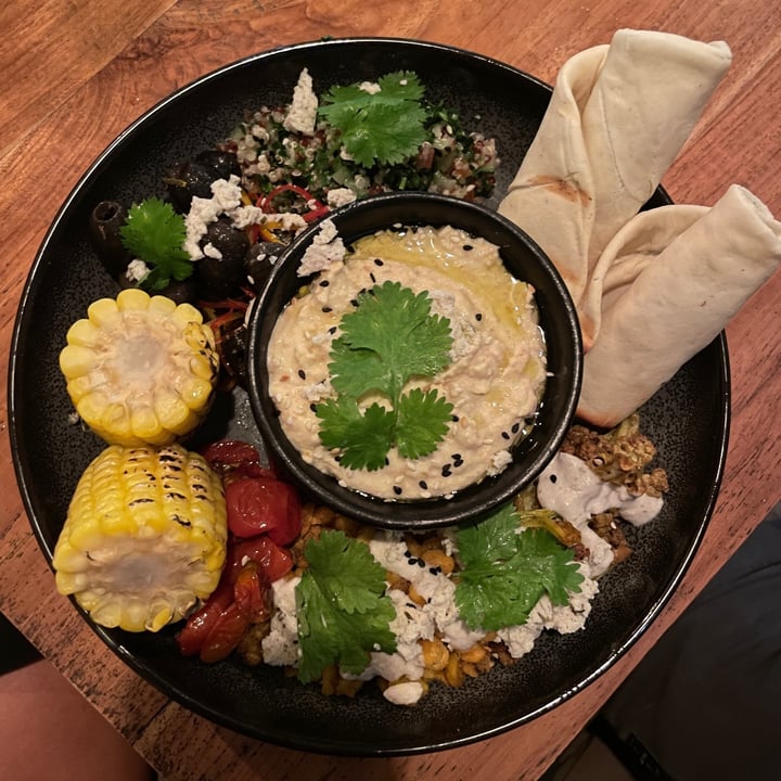 review photo of NOURISH CAFE Loaded Hummus Bowl shared by @nickyaspey on 13 Jan 2022 - review