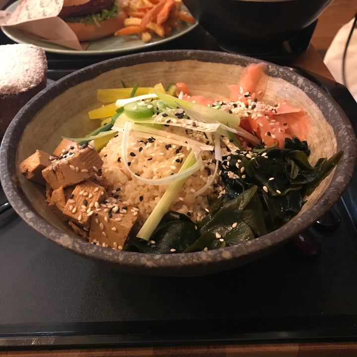 photo of Forky's Sushi Bowl shared by @veganaroundtheworld on  14 Dec 2019 - review