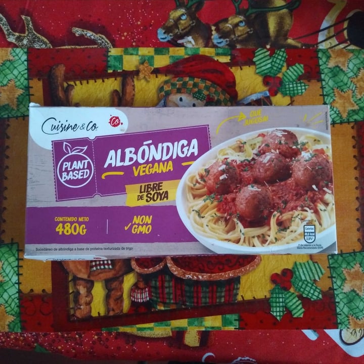 photo of Cuisine & Co Albóndiga de Carne Vegana shared by @accionantiespecista on  31 Dec 2021 - review