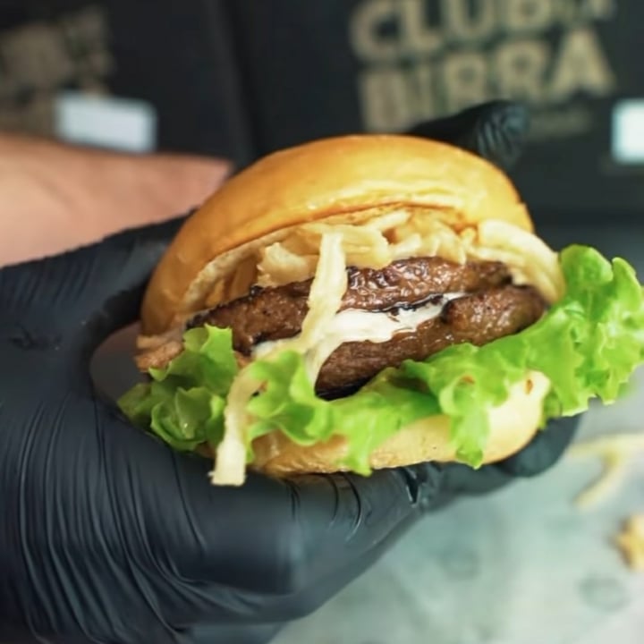 photo of Club de la Birra Caballito Not Club Vegan Burger shared by @milekuzab on  02 Apr 2021 - review